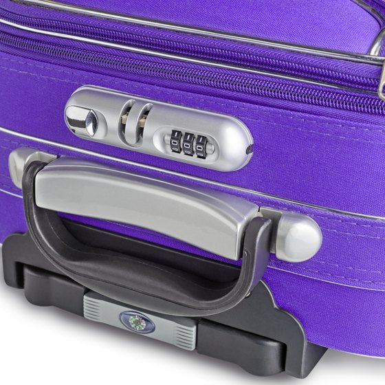 How-to-Set-Samsonite-Luggage-Lock